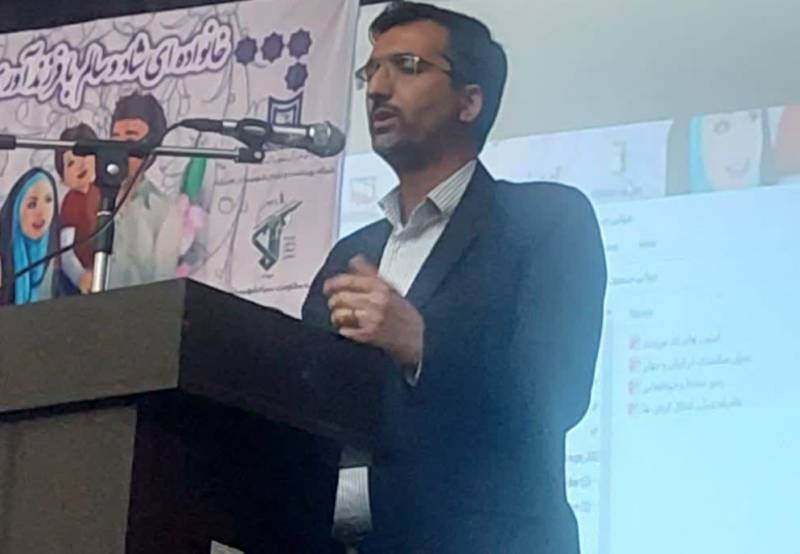 خانواده پرجمعیت ۹ فرزندی عنبرآبادی با تربیت صحیح